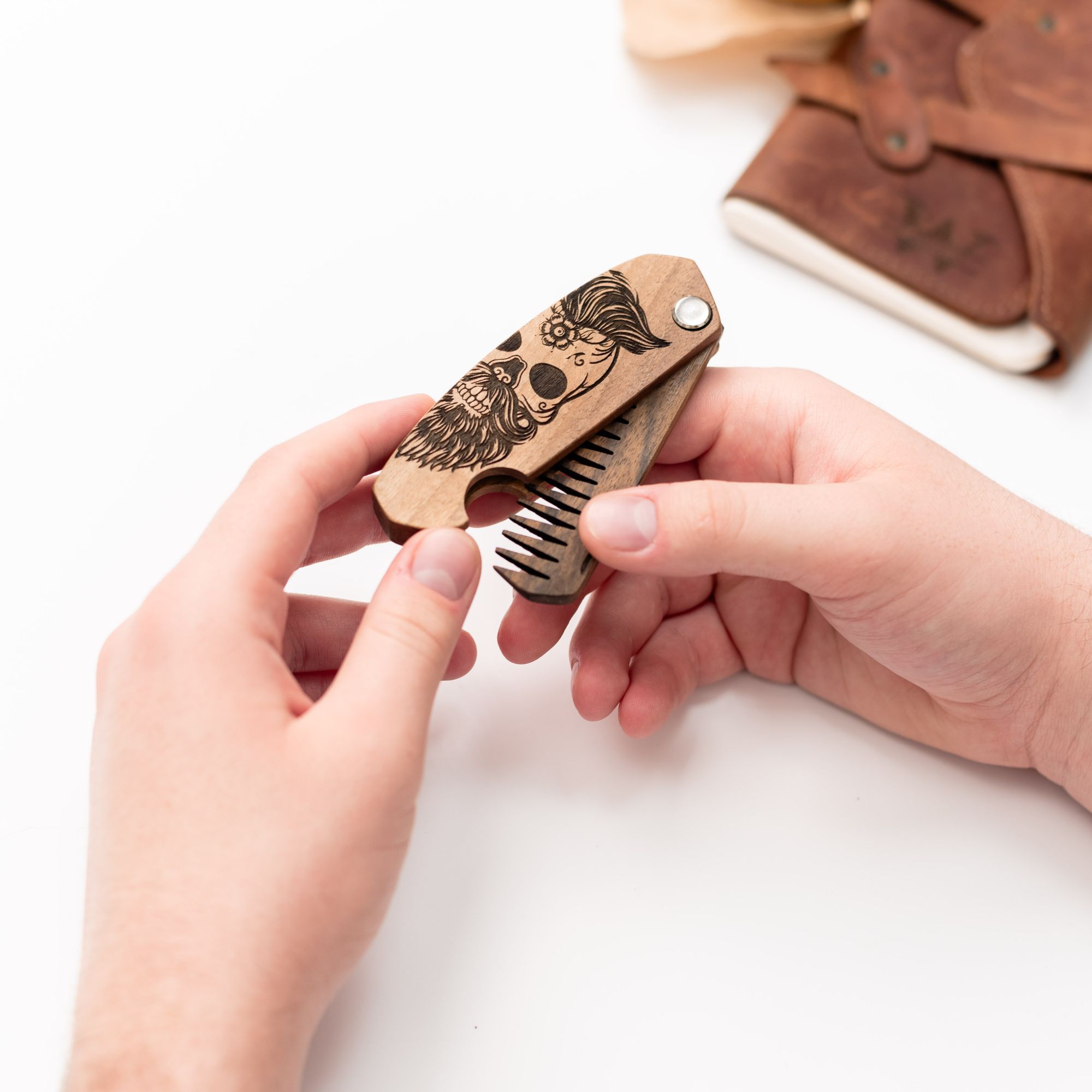 Wooden Beard Comb – Sugar Skull