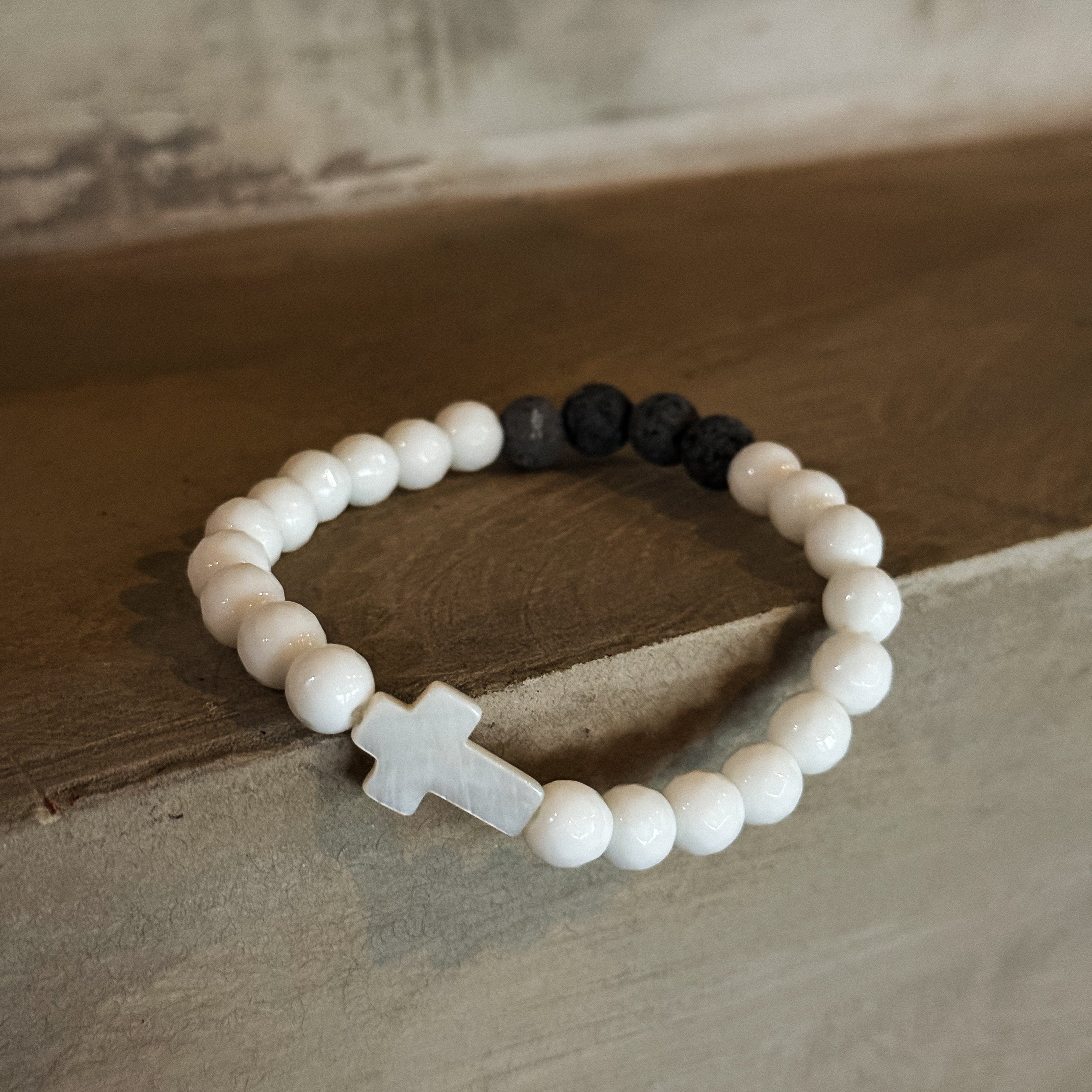 Diffuselet™ White Cross